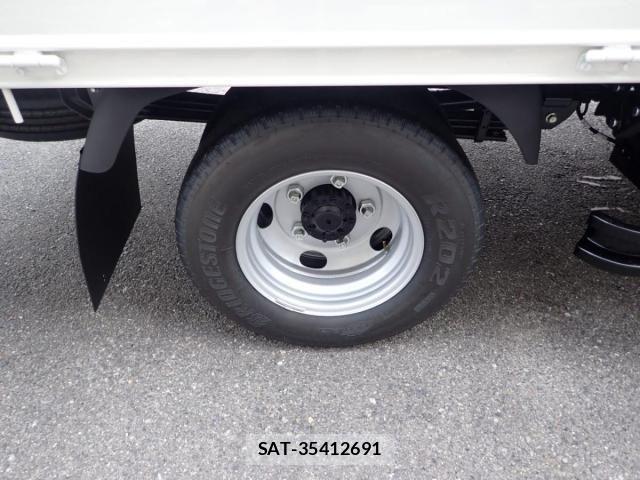 Hino DUTRO 2026-01 8245089-26