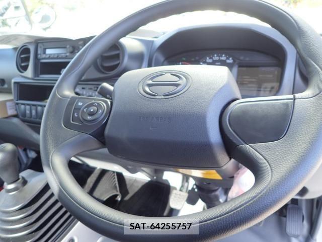 Hino DUTRO 2026-01 8245091-17