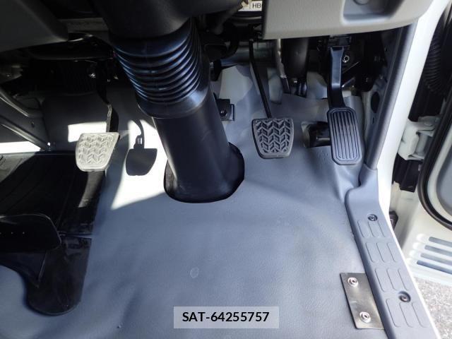 Hino DUTRO 2026-01 8245091-22