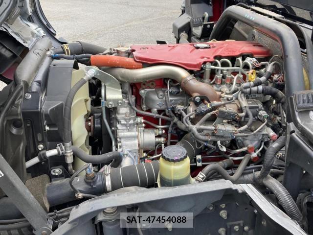 Hino DUTRO 2022-01 8245085-17