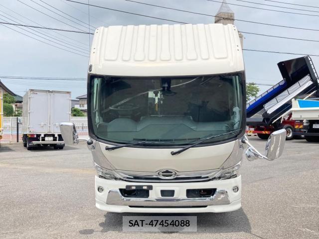 Hino DUTRO 2022-01 8245085-24