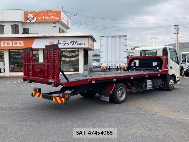 Hino DUTRO 2022-01 8245085-2