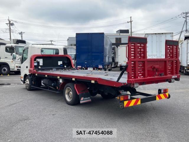 Hino DUTRO 2022-01 8245085-3
