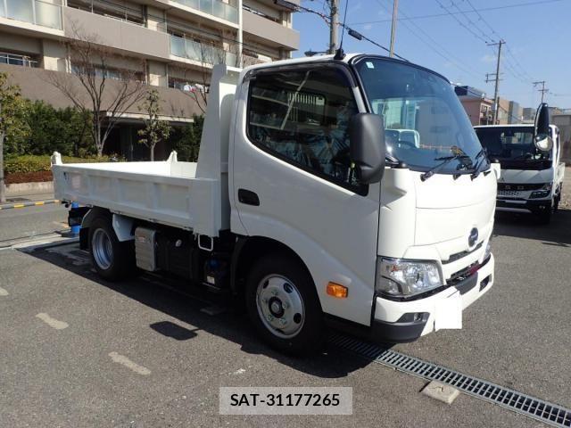 Hino DUTRO 2026-01 8245088-0