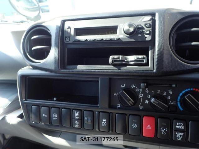 Hino DUTRO 2026-01 8245088-13