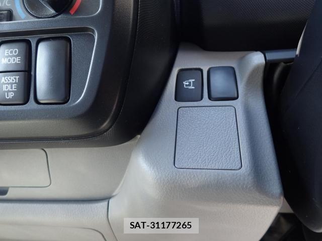 Hino DUTRO 2026-01 8245088-23