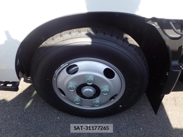 Hino DUTRO 2026-01 8245088-26