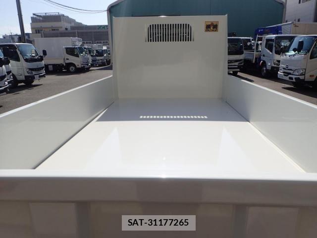 Hino DUTRO 2026-01 8245088-5