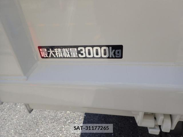 Hino DUTRO 2026-01 8245088-6