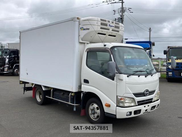 Hino DUTRO 2012-12 8245104-1