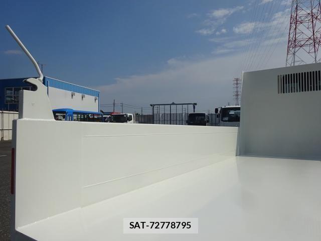Hino DUTRO 2025-11 8245086-12