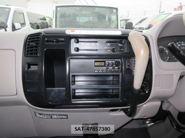 Hino DUTRO 2011-02 8314272-12
