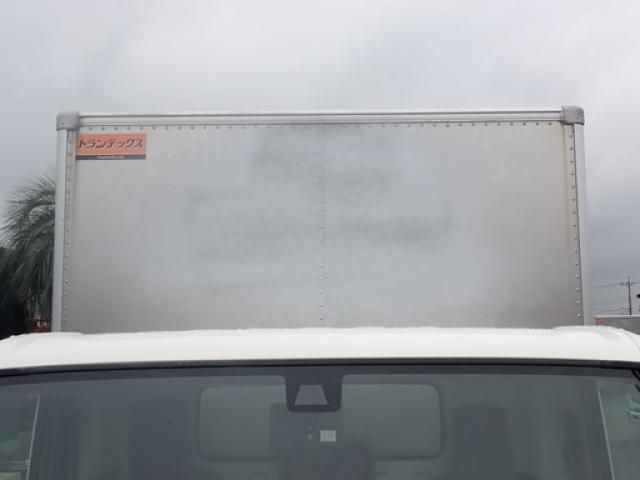 Hino DUTRO 2018-09 8311081-9