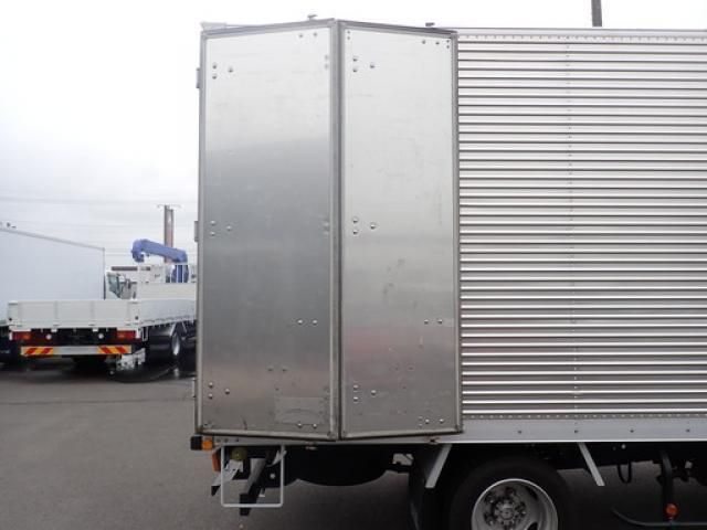 Hino DUTRO 2018-09 8311081-14