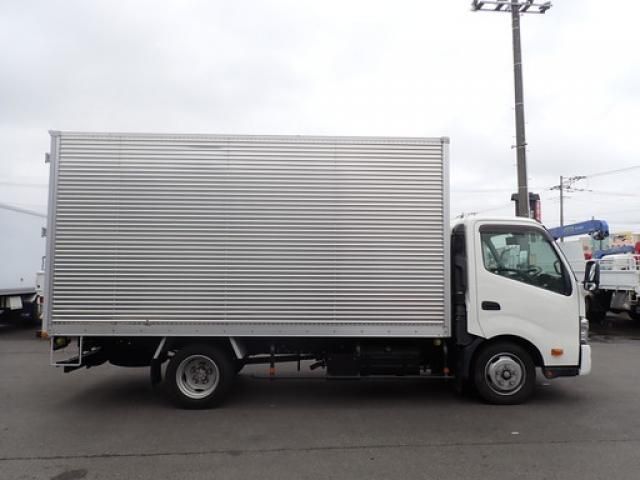 Hino DUTRO 2018-09 8311081-3