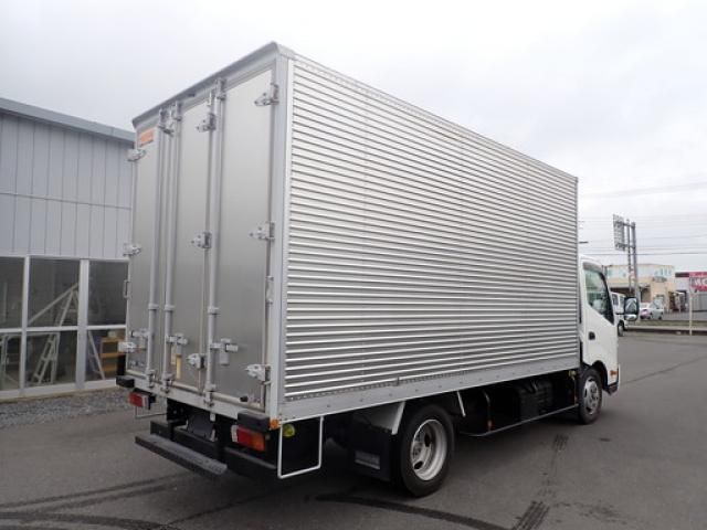Hino DUTRO 2018-09 8311081-4
