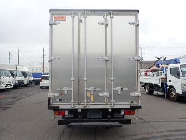Hino DUTRO 2018-09 8311081-5