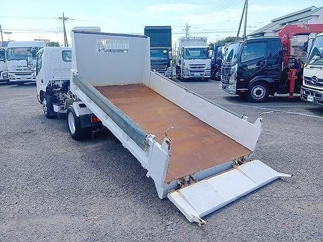 Hino DUTRO 2014-02 8311080-5