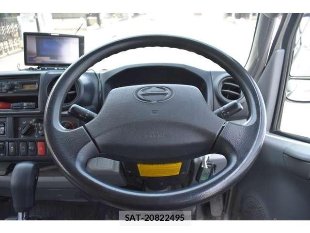 Hino DUTRO 2015-07 8314270-1