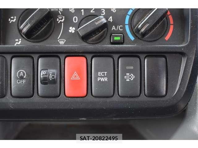 Hino DUTRO 2015-07 8314270-24