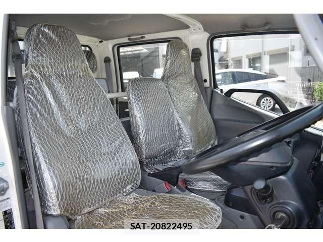 Hino DUTRO 2015-07 8314270-3