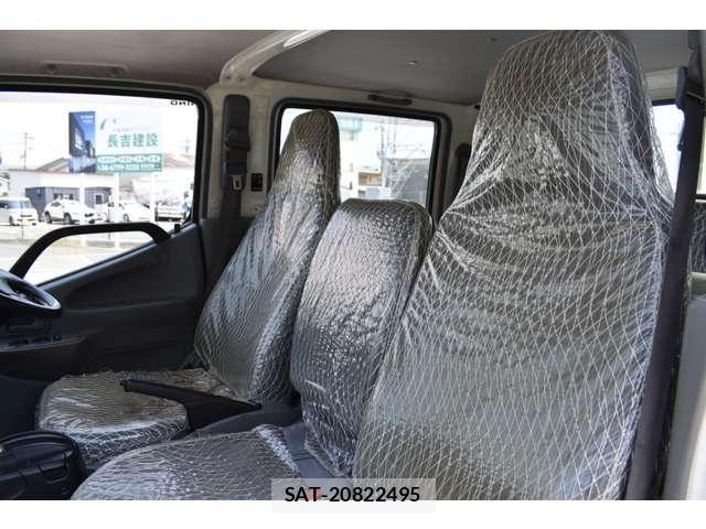 Hino DUTRO 2015-07 8314270-4