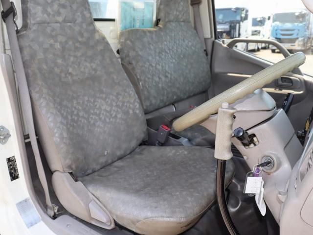Hino DUTRO 2007-07 8311084-23