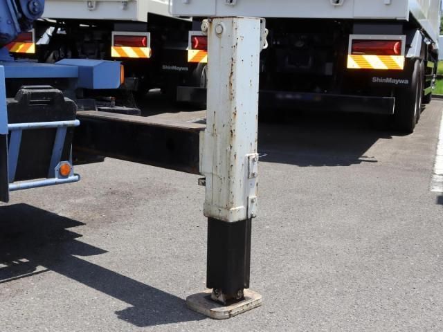Hino DUTRO 2007-07 8311084-7