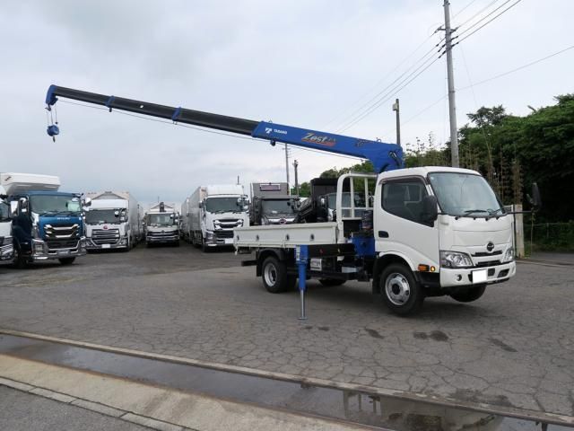 Hino DUTRO 2023-07 8311076-0