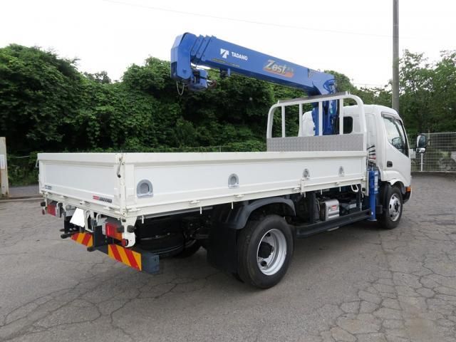 Hino DUTRO 2023-07 8311076-4