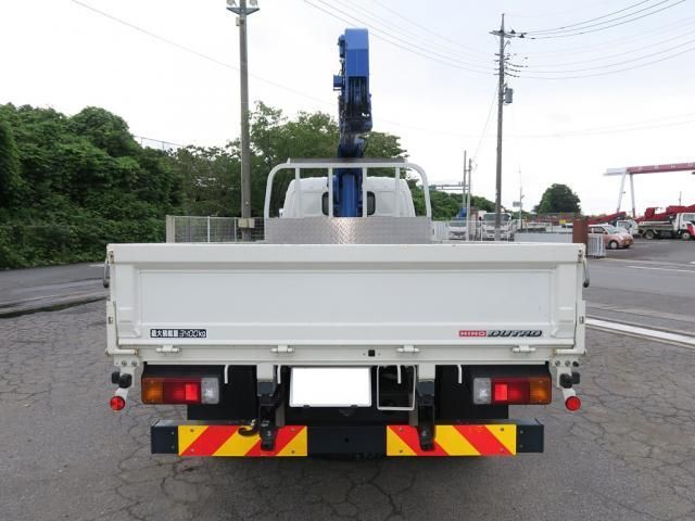 Hino DUTRO 2023-07 8311076-5