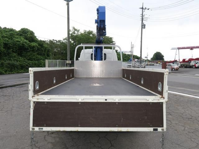 Hino DUTRO 2023-07 8311076-6