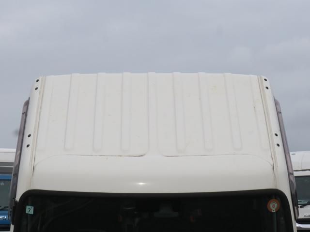 Hino DUTRO 2023-07 8311076-7