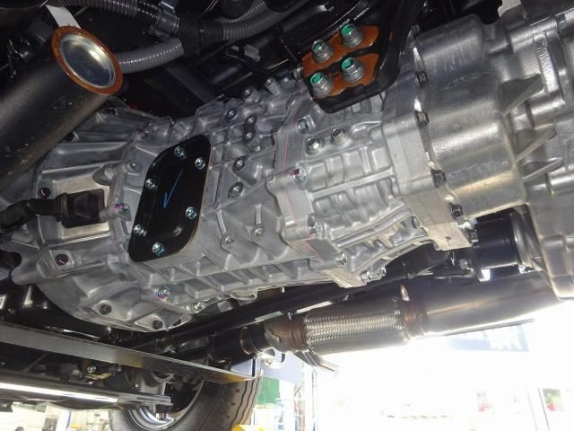 Hino DUTRO 2025-12 8311077-28