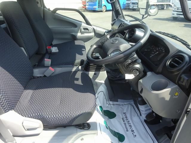 Hino DUTRO 2025-12 8311077-7