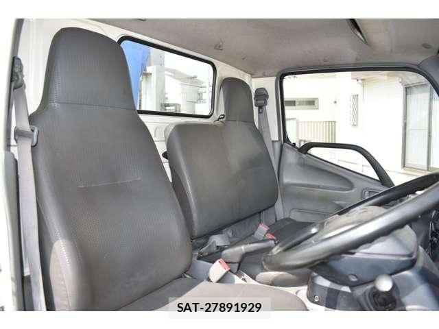 Hino DUTRO 2013-12 8314268-11