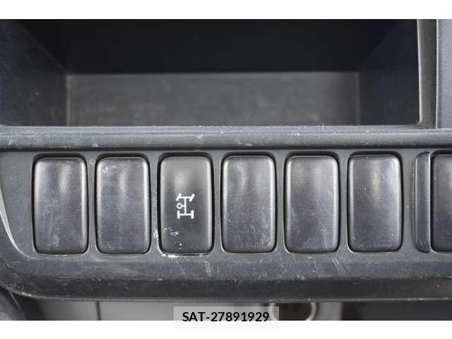 Hino DUTRO 2013-12 8314268-19