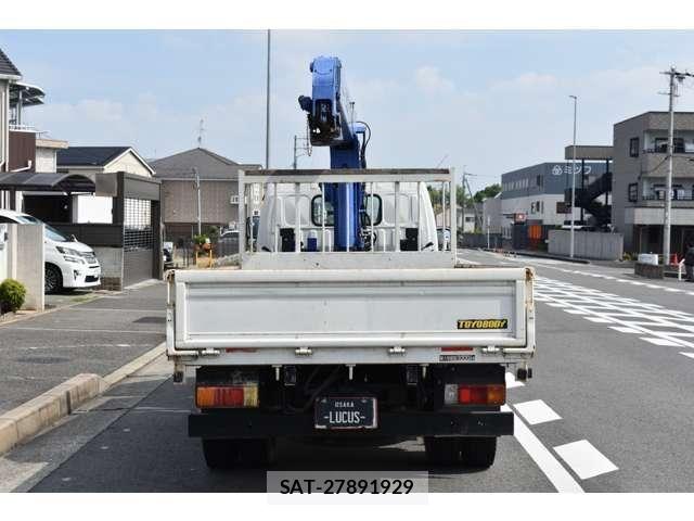 Hino DUTRO 2013-12 8314268-26