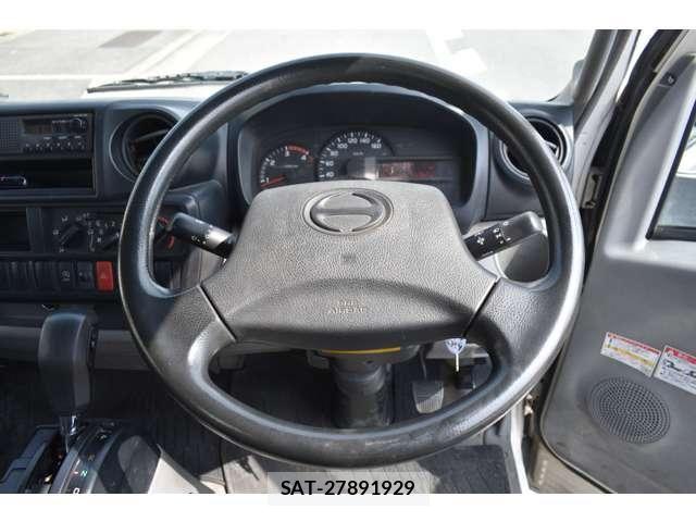 Hino DUTRO 2013-12 8314268-4
