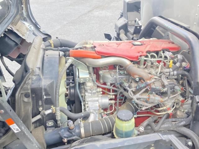 Hino DUTRO 2022-06 8311079-12