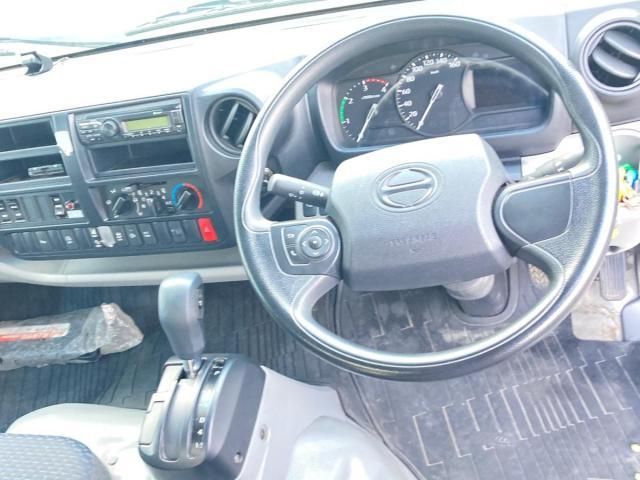 Hino DUTRO 2022-06 8311079-16