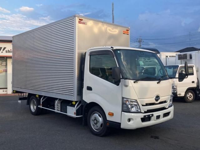 Hino DUTRO 2022-06 8311079-1