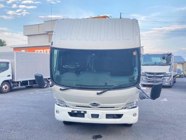 Hino DUTRO 2022-06 8311079-19