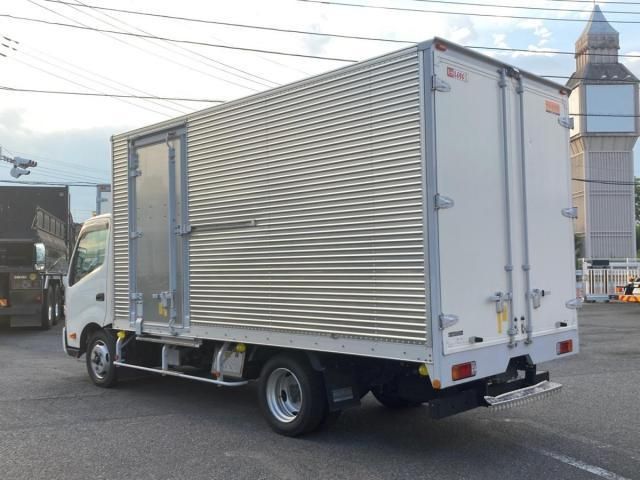 Hino DUTRO 2022-06 8311079-3