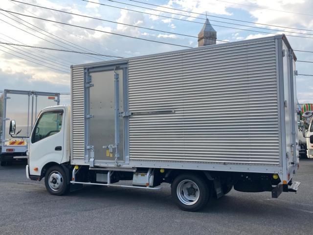 Hino DUTRO 2022-06 8311079-4