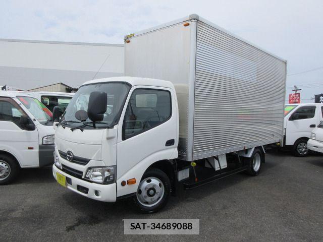 Hino DUTRO 2017-09 8314271-0