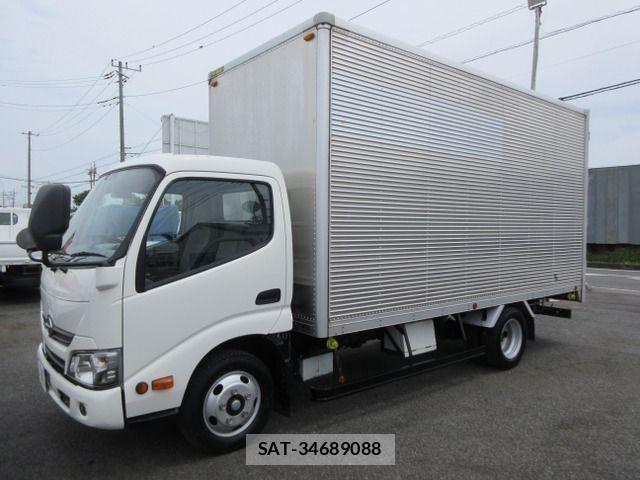 Hino DUTRO 2017-09 8314271-6