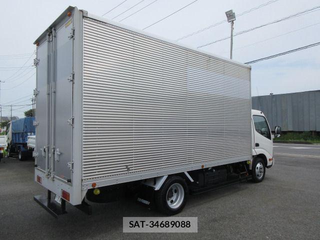 Hino DUTRO 2017-09 8314271-7