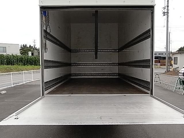 Hino DUTRO 2012-07 8311082-16