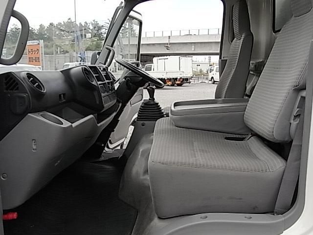 Hino DUTRO 2012-07 8311082-27